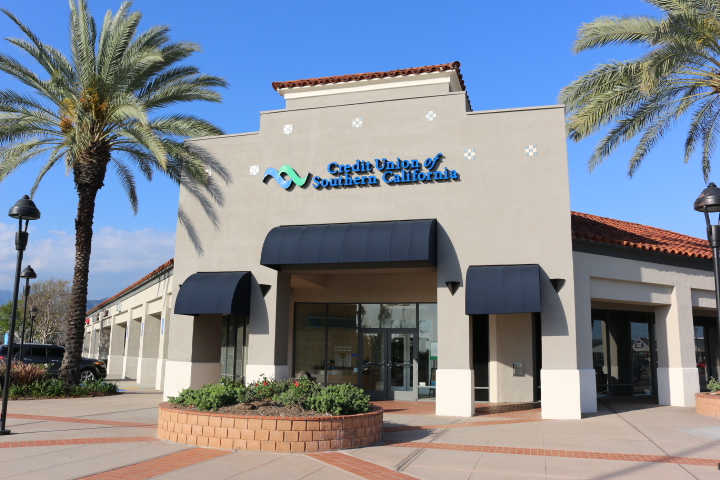 Exterior Image of the Covina Branch Azusa Ave